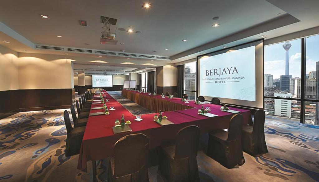 Al Sadirgroup At Time Sqaure Apartman Kuala Lumpur Kültér fotó