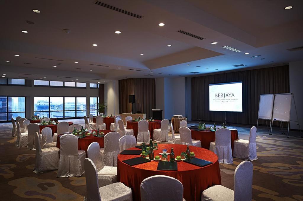Al Sadirgroup At Time Sqaure Apartman Kuala Lumpur Kültér fotó